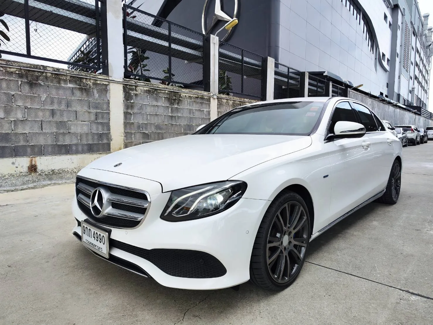 BENZ E350e 2.0 AVANTGARDE 2018
