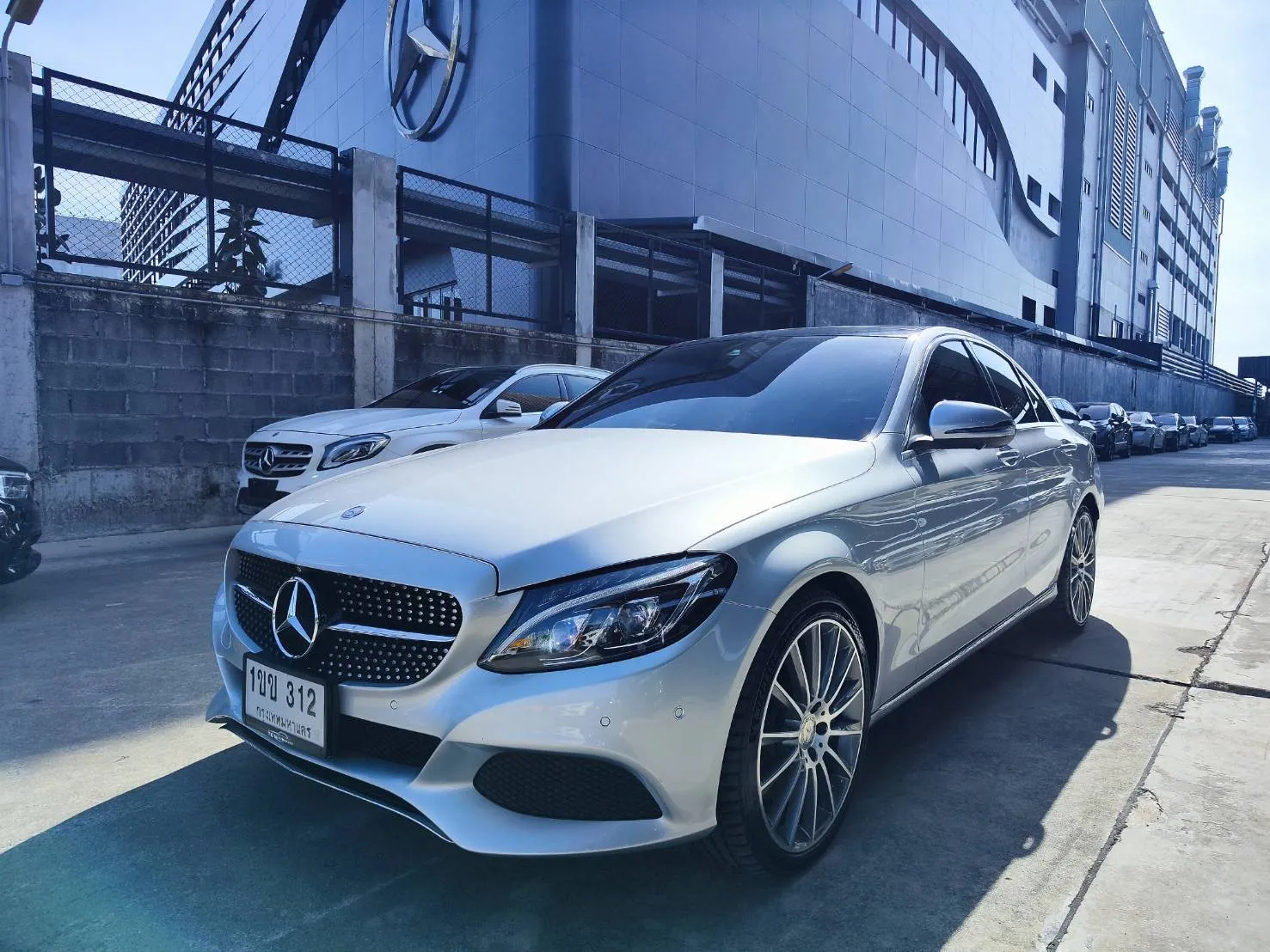 BENZ C350e 2.0 AMG DYNAMIC 2017