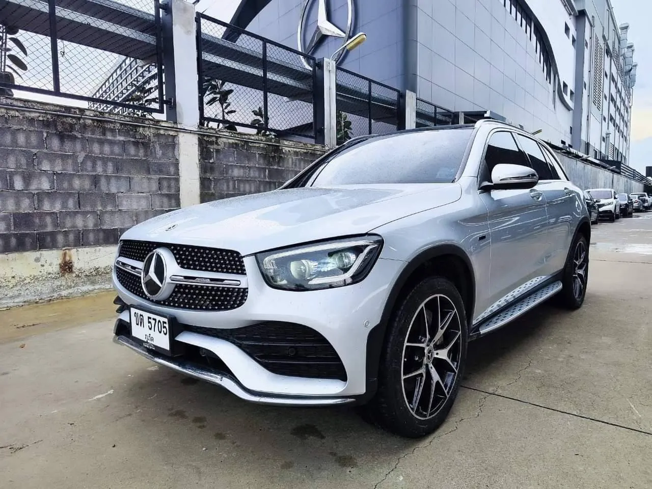 BENZ GLC 300e AMG DYNAMIC 2020