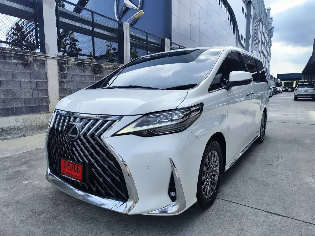 Lexus LM300h 2.5 4WD Van 2021