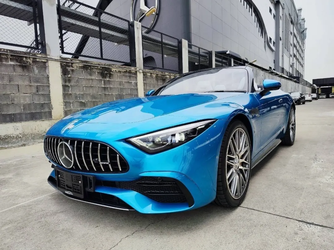 New Mercedes AMG SL 43 Roadster 2024