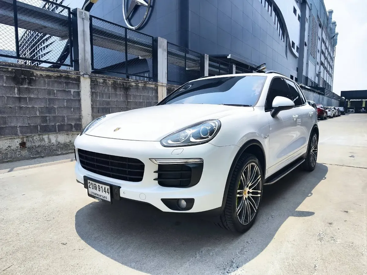 PORSCHE CAYENNE 3.0 HYBRID 2015