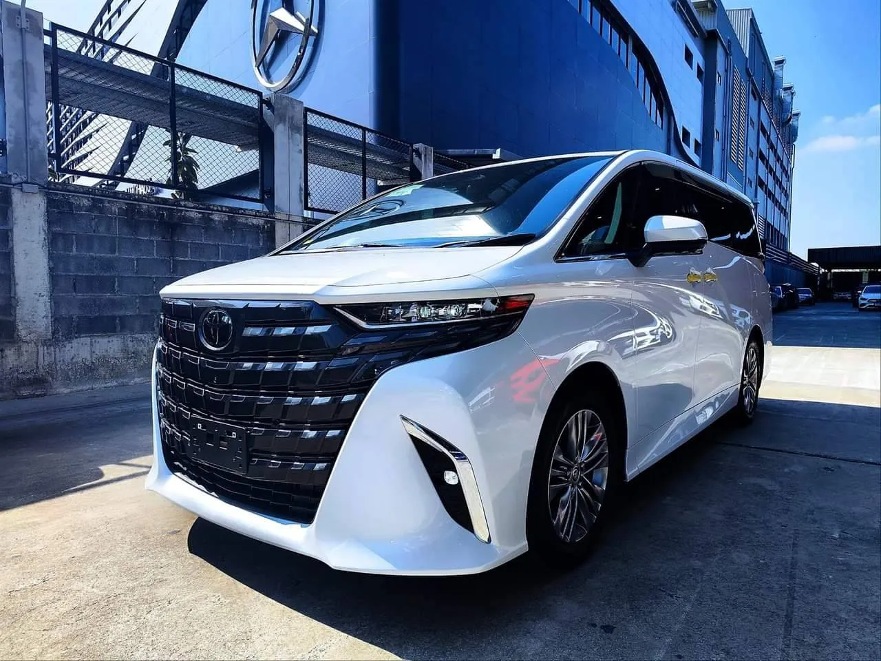 NEW Toyota Alphard 2024