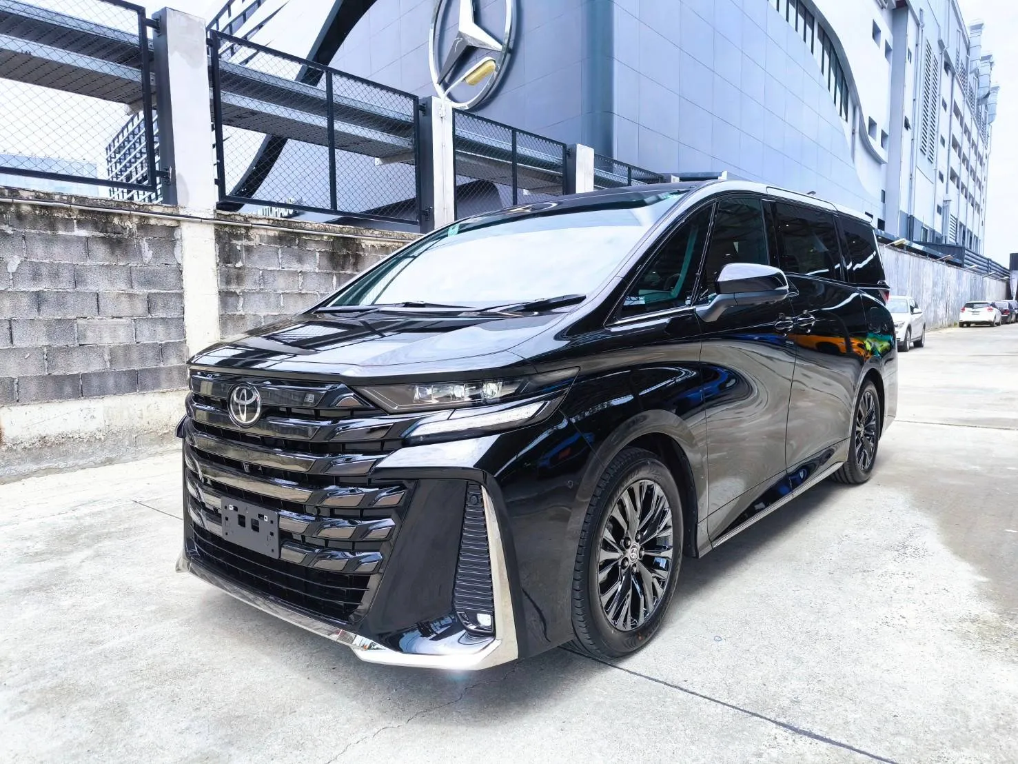 NEW Toyota Vellfire E-HEV TOP 2024