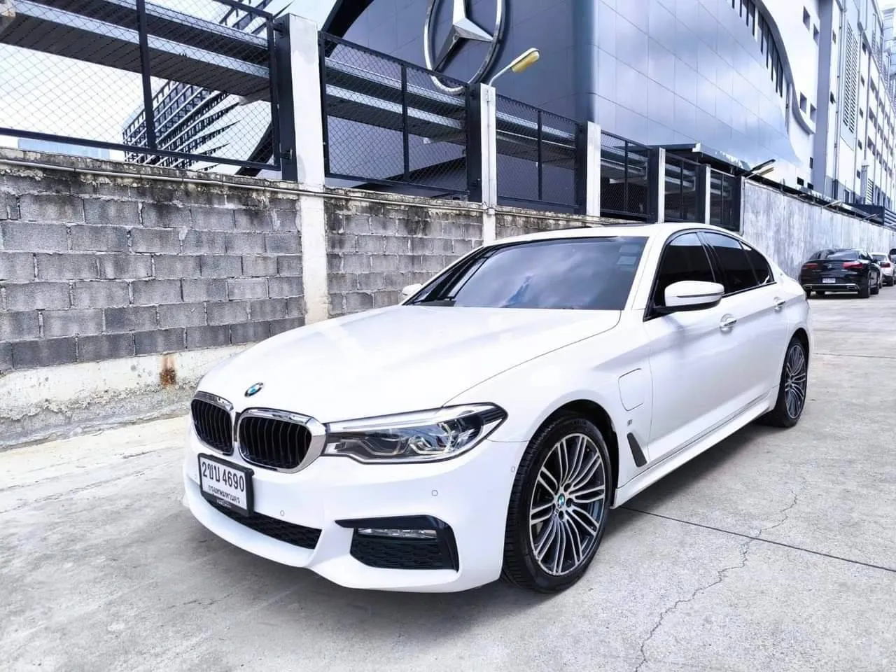 BMW SERIES 530e 2.0 M SPORT 2018