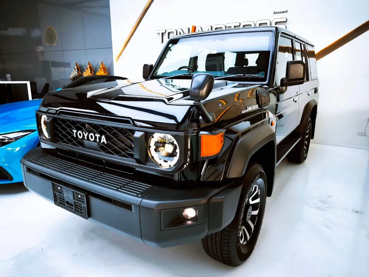 Toyota Land Cruiser 70 Series 2024
