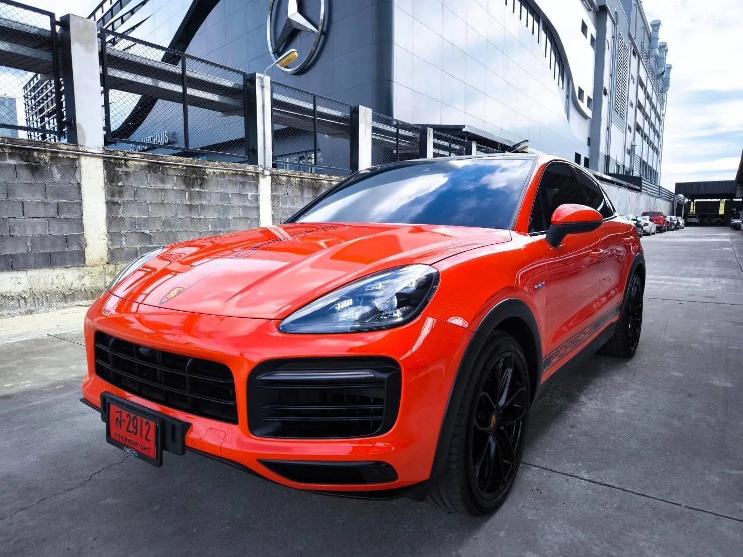 PORSCHE CAYENNE Lightweight Sports Package COUPE E - HYBRID 2020