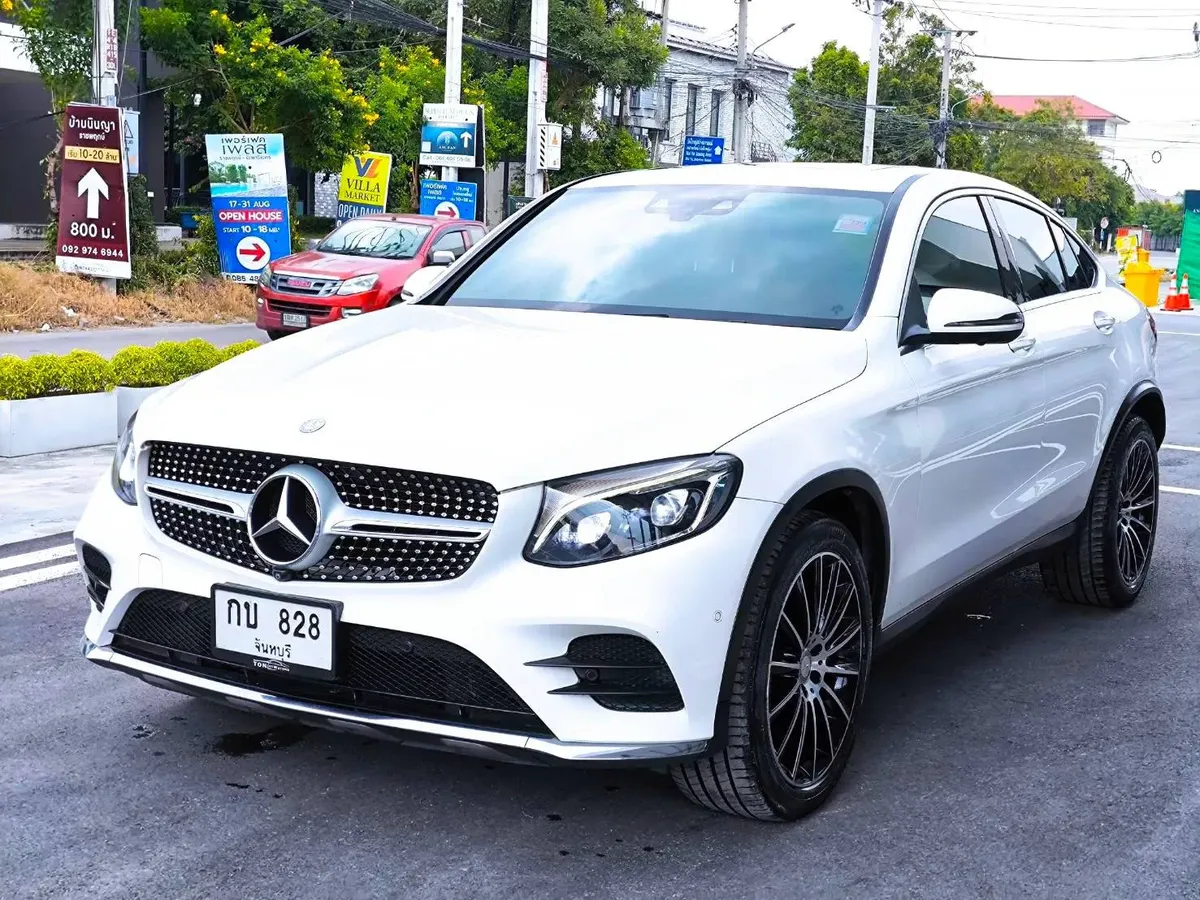 BENZ GLC-250D PLUS COUPE AMG Dynamic 4 MATIC 2017