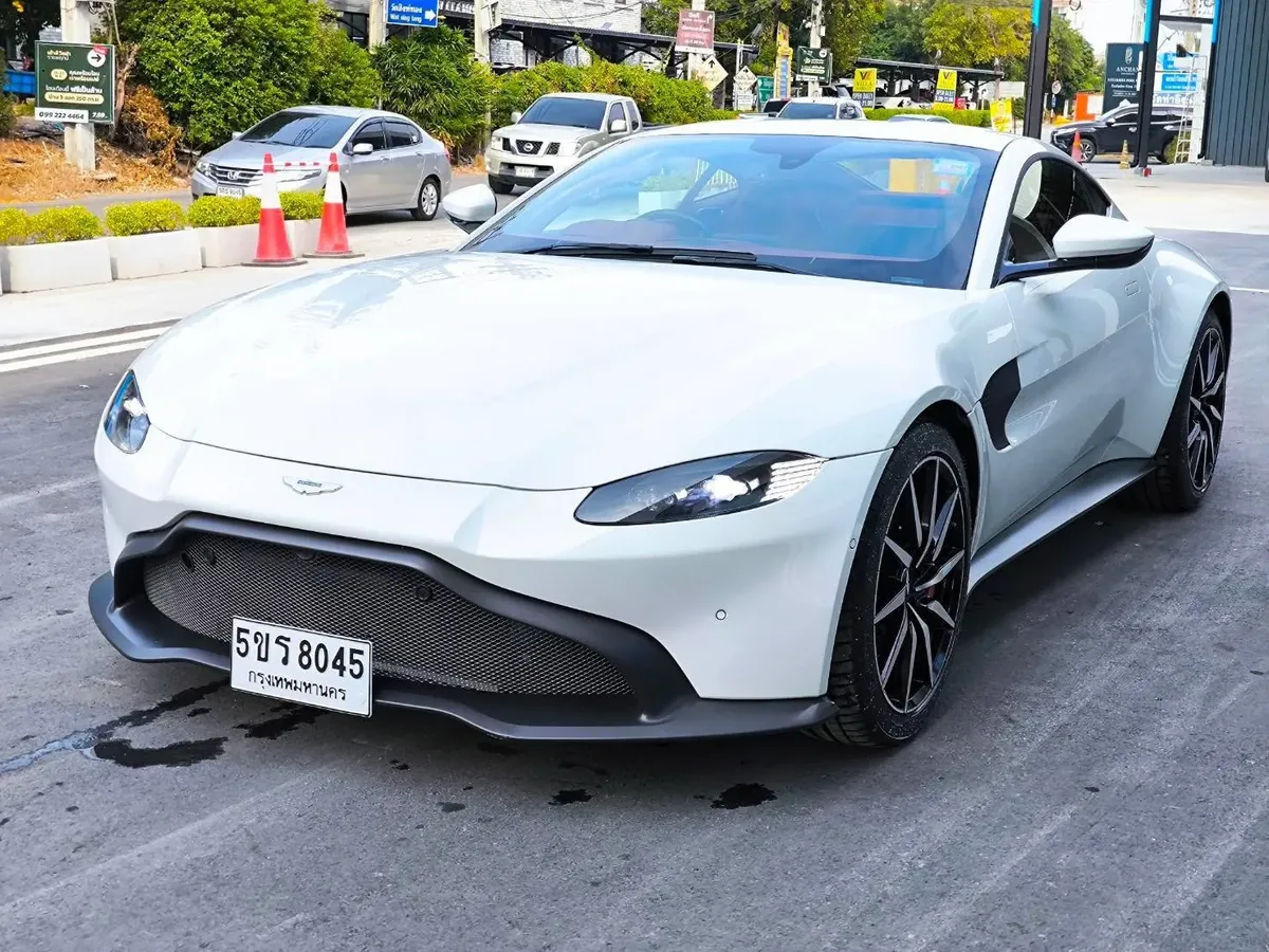 Aston Martin Vantage V8 2022