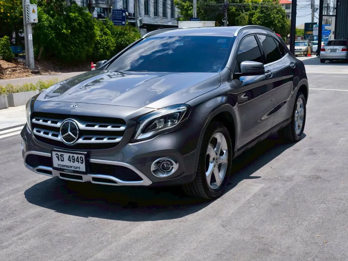 BENZ GLA 200 2018