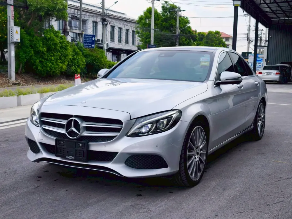 BENZ C350e AMG DYNAMIC 2016