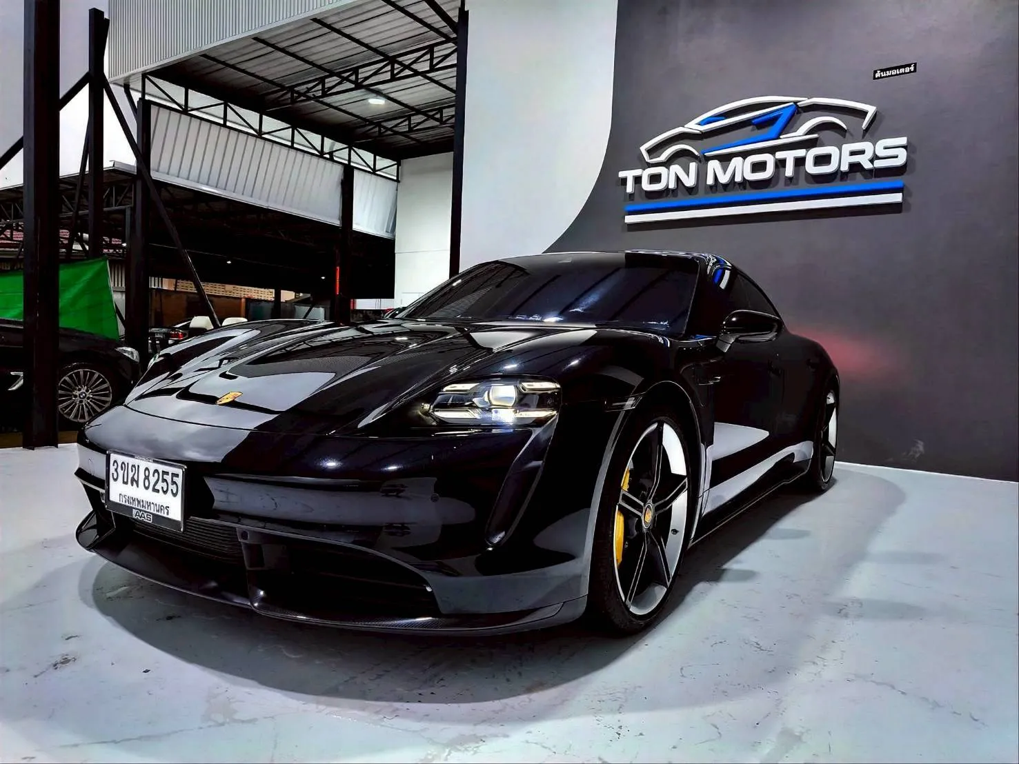 Porsche Taycan Turbo S 2021