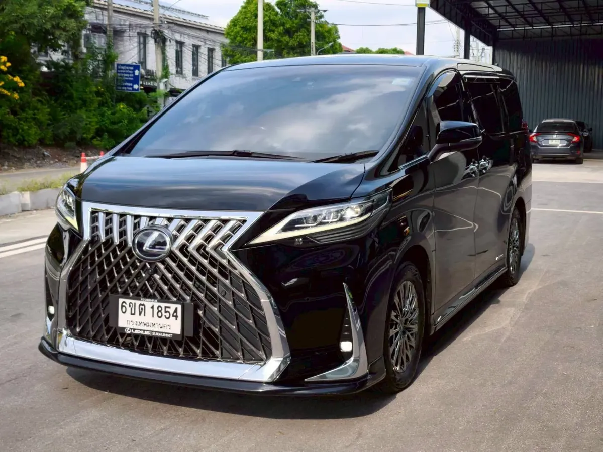 LEXUS LM300h Executive Lounge 4 Seat Hybrid E-four 2023