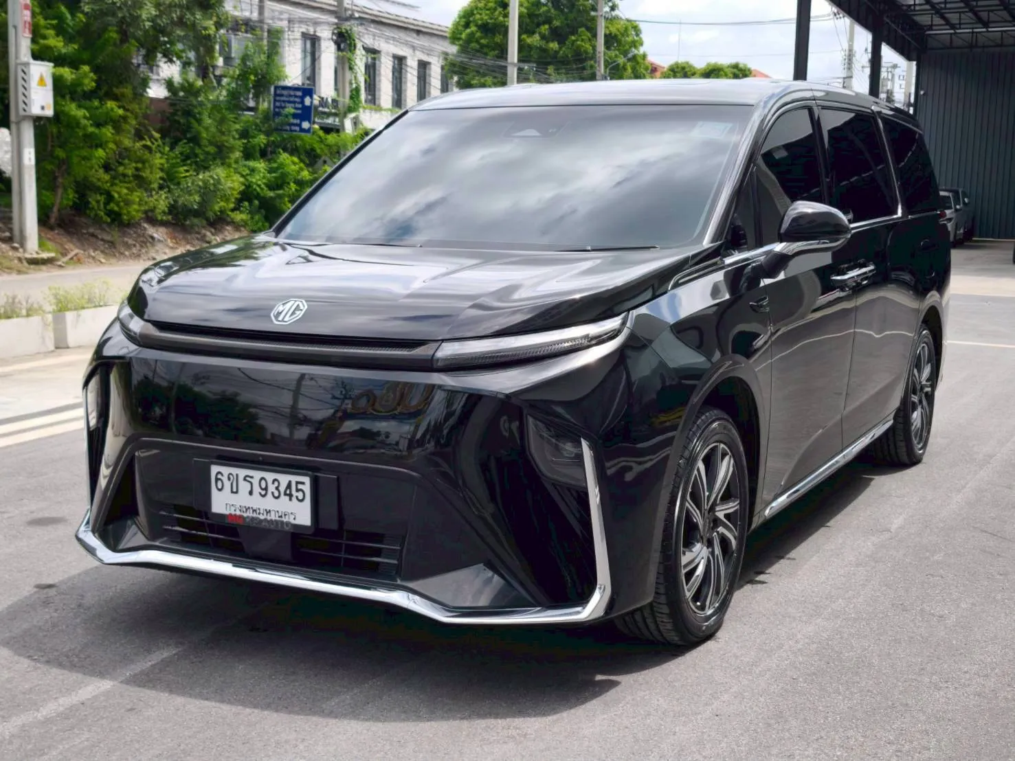 MG MAXUS 9 V SUPER LUXURY TOP 2023