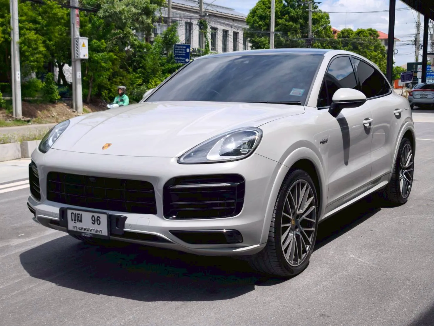 PORSCHE CAYENNE 3.0 E-HYBIRD 2023