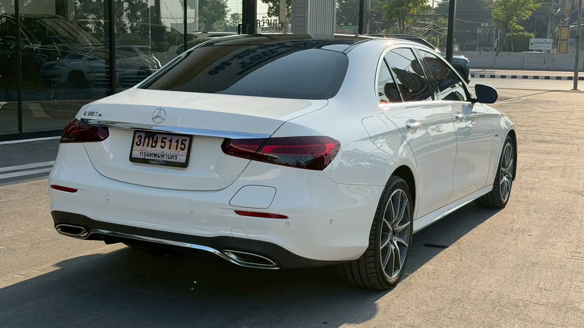 BENZ E300e 2.0 AMG DYNAMIC FACELIFT 2022