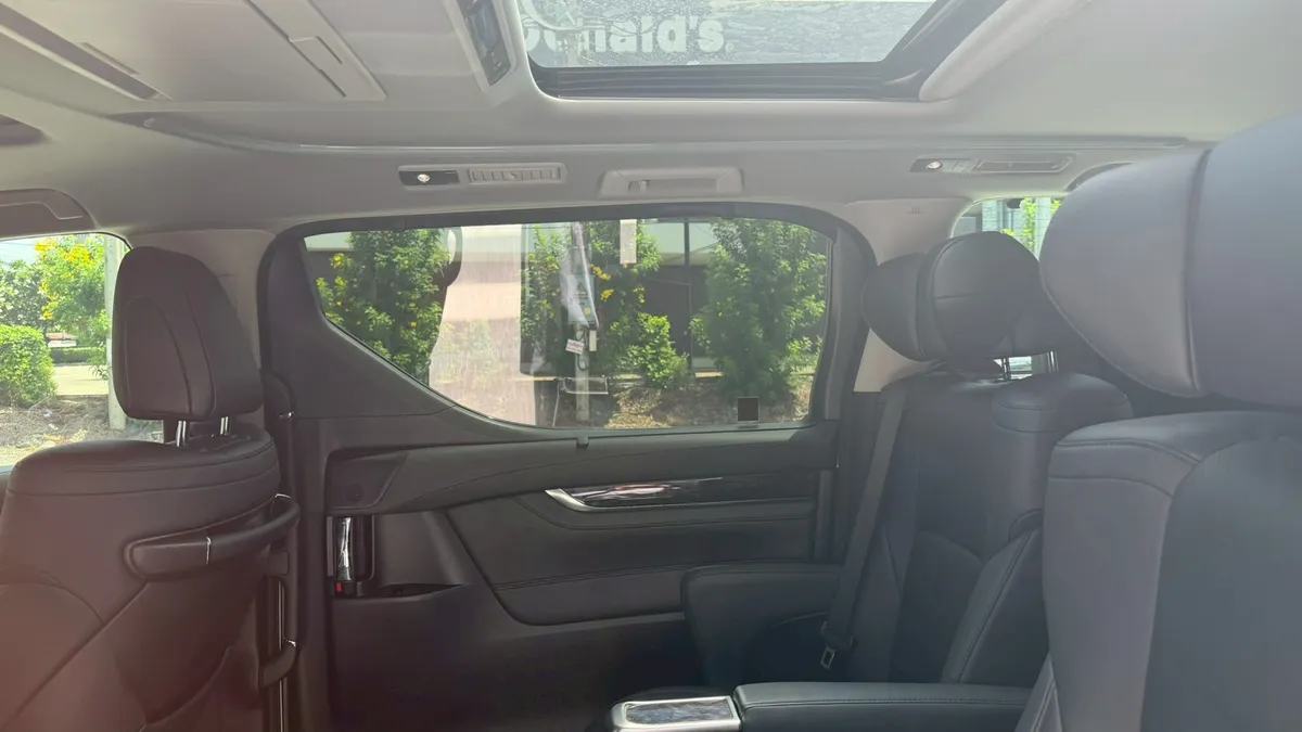 TOYOTA ALPHARD 2.5 SC PACKAGE 2023a