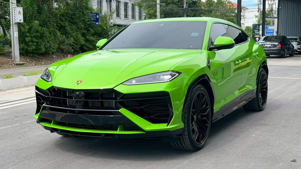 Lamborghini Urus SE 2026