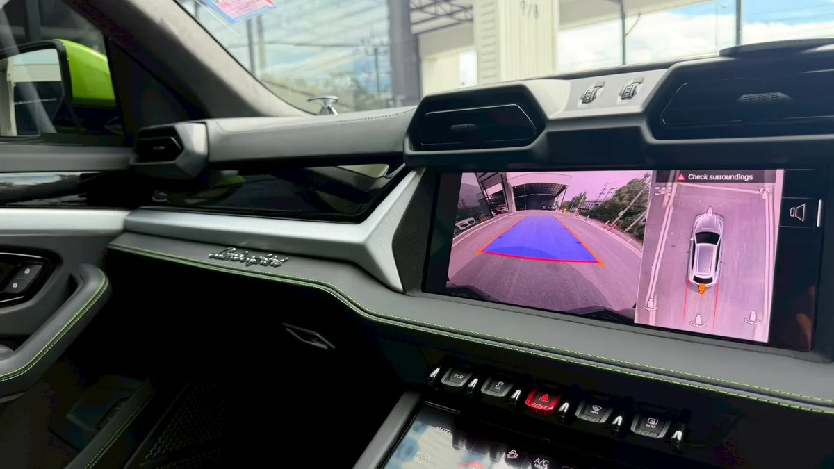 Lamborghini Urus SE 2026