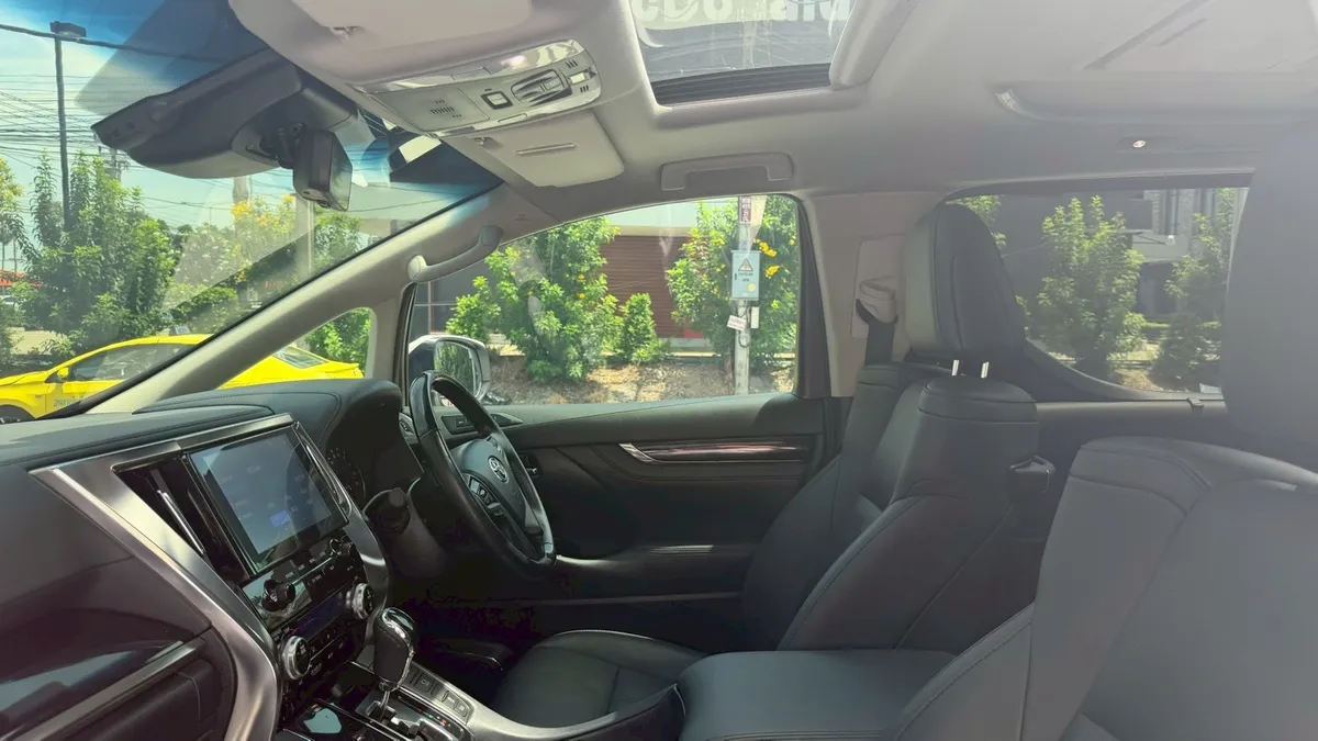 TOYOTA ALPHARD 2.5 SC PACKAGE 2023