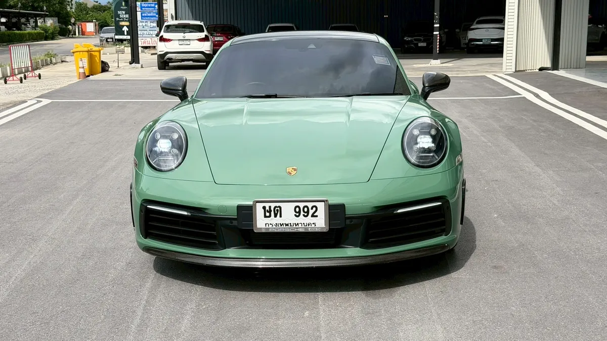 Porsche 992 carrera 2020