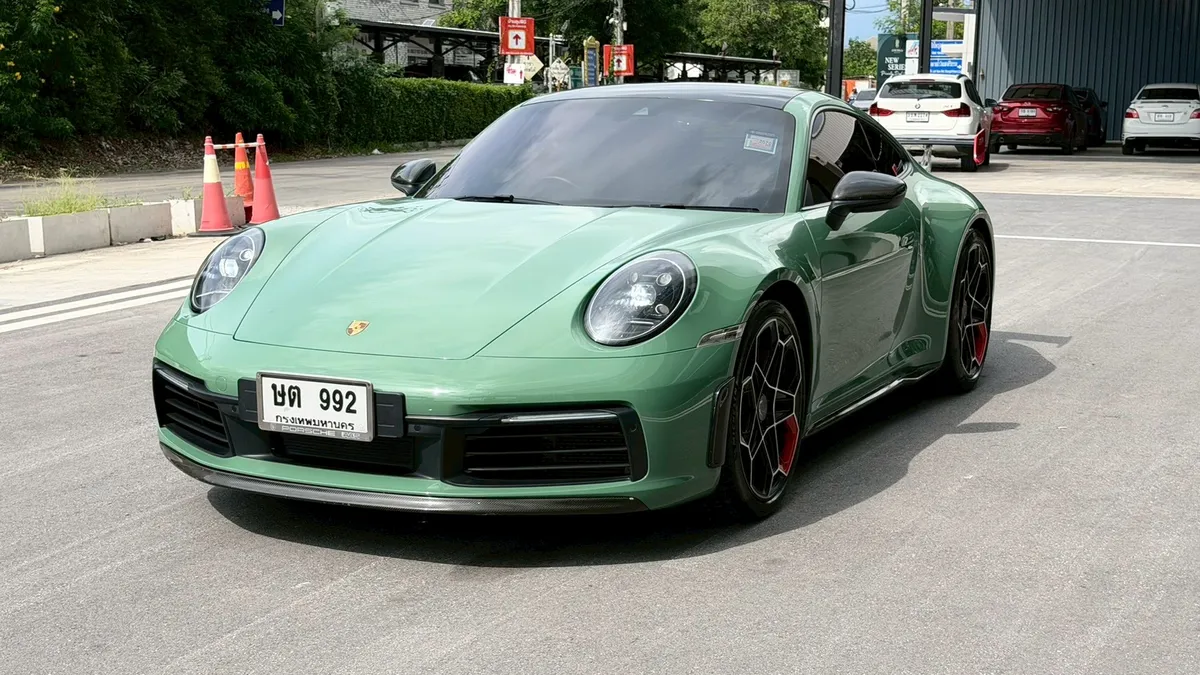 Porsche 992 carrera 2020