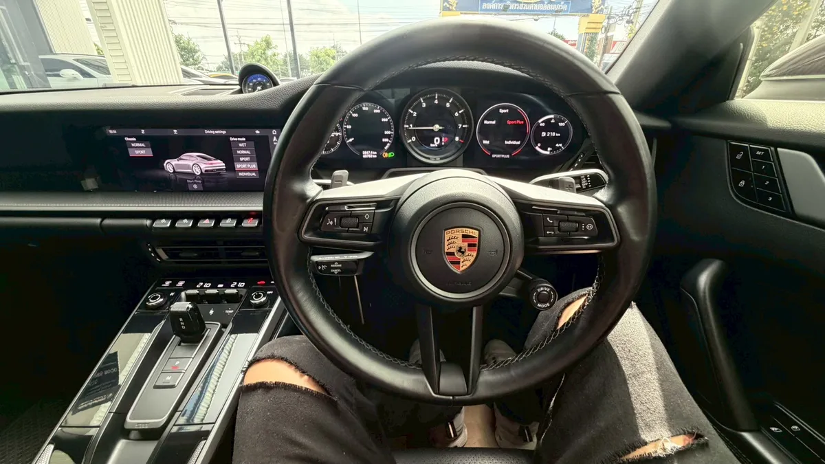 Porsche 992 carrera 2020