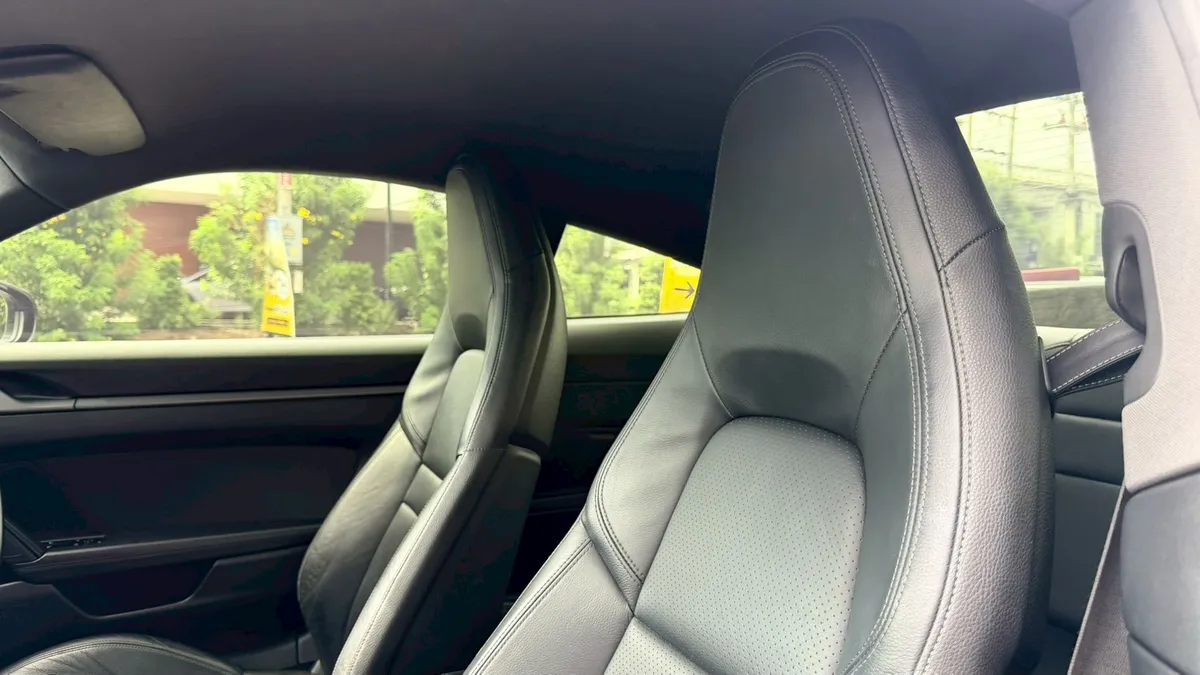 Porsche 992 carrera 2020
