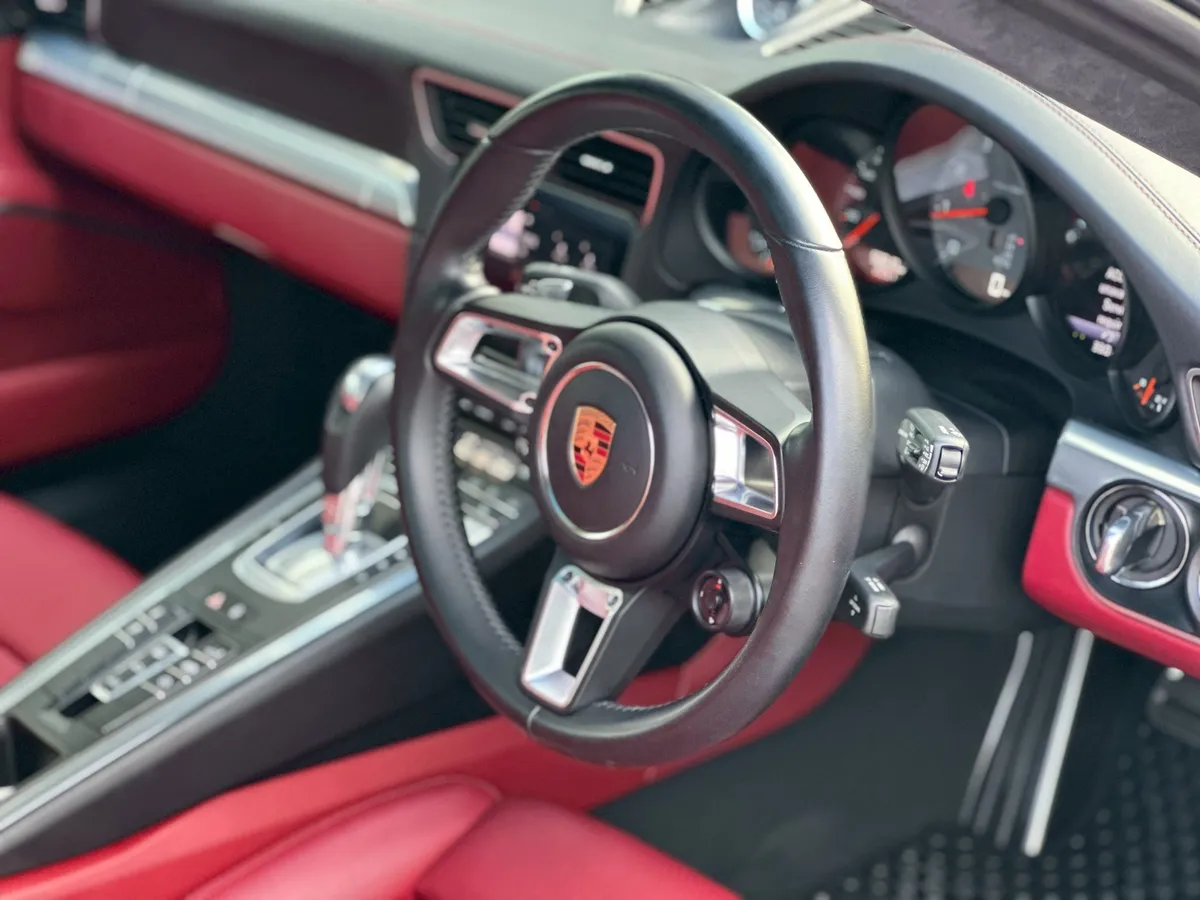 PORSCHE 911 CARRERA S 2017