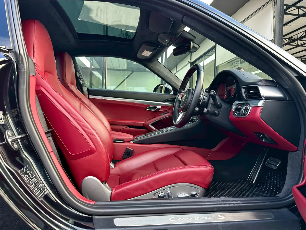 PORSCHE 911 CARRERA S 2017