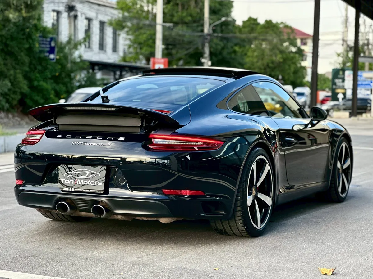 PORSCHE 911 CARRERA S 2017
