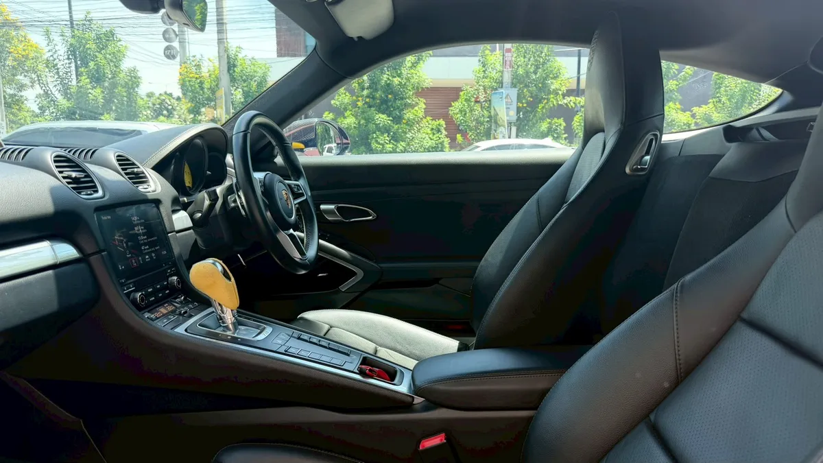 PORSCHE 718 CAYMAN 2.0 Turbo 2018