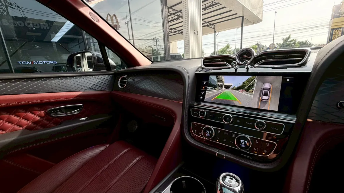 Bentley Bentayga Hybrid SUV 2022