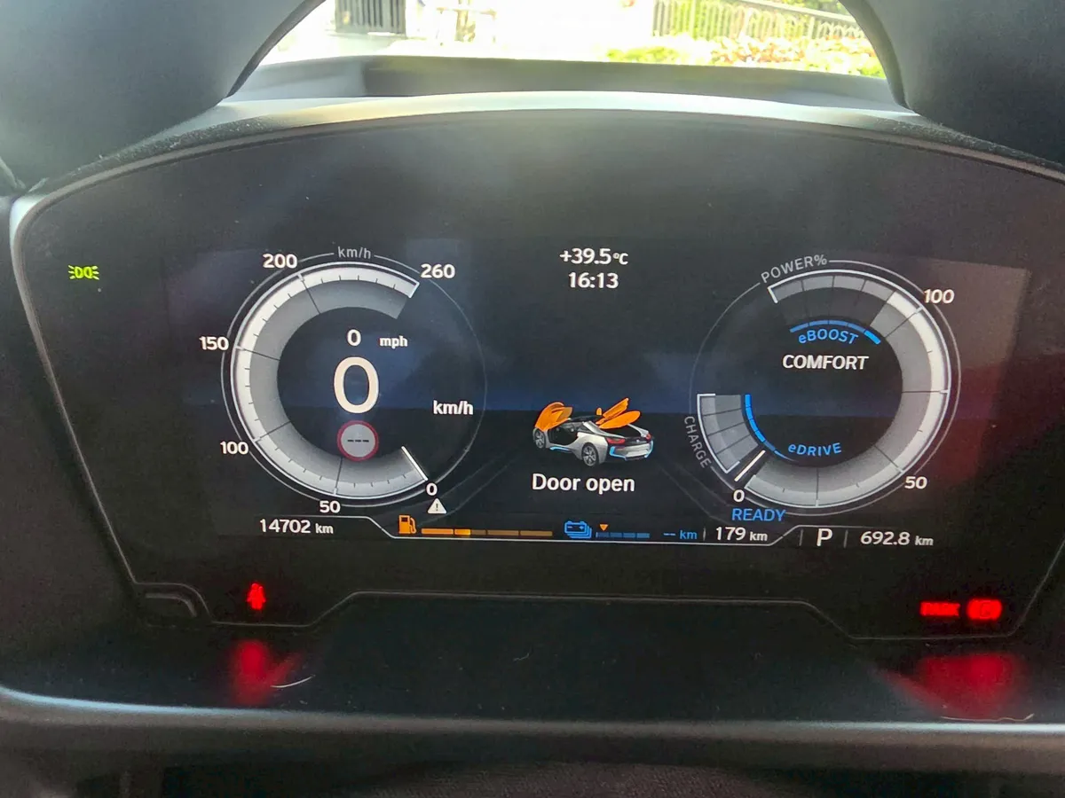 BMW i8 ROADSTER 2020
