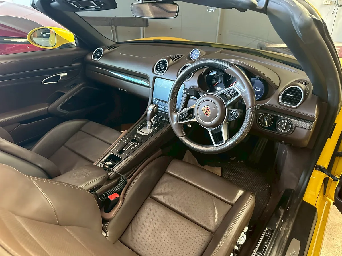 PORSCHE 718 BOXSTER 2017