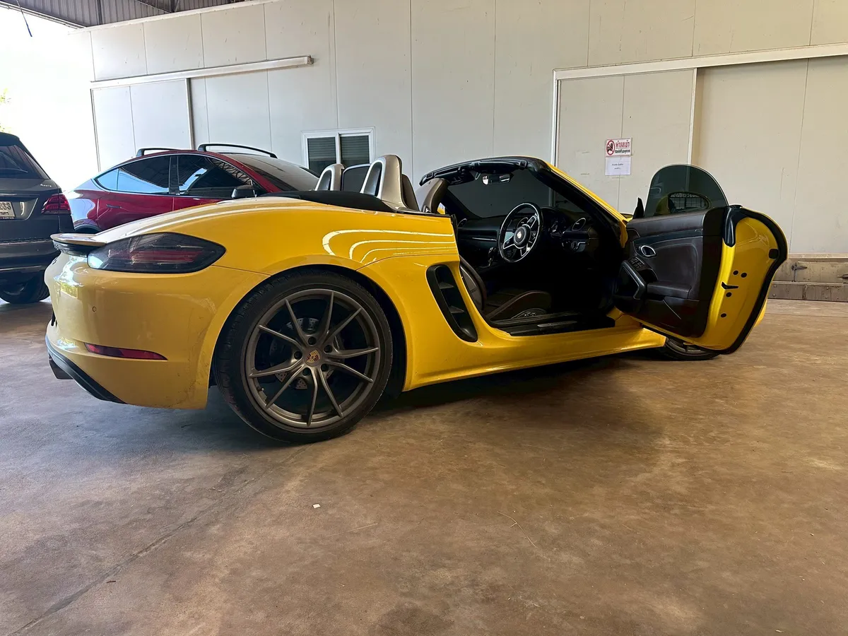 PORSCHE 718 BOXSTER 2017