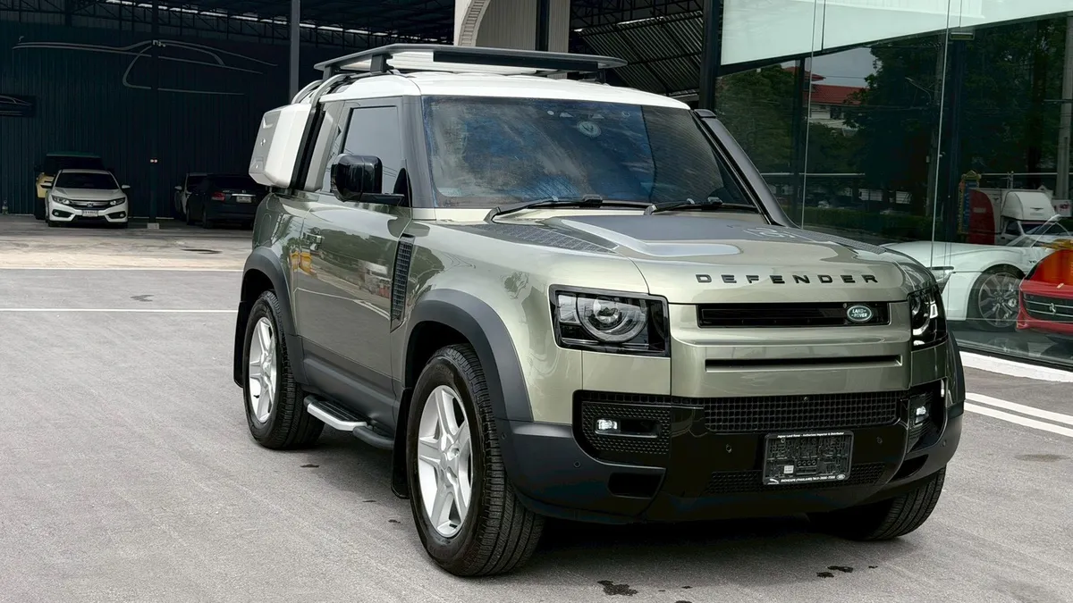 LANDROVER DEFENDER 2.0L Diesel 3 DOORS 2025