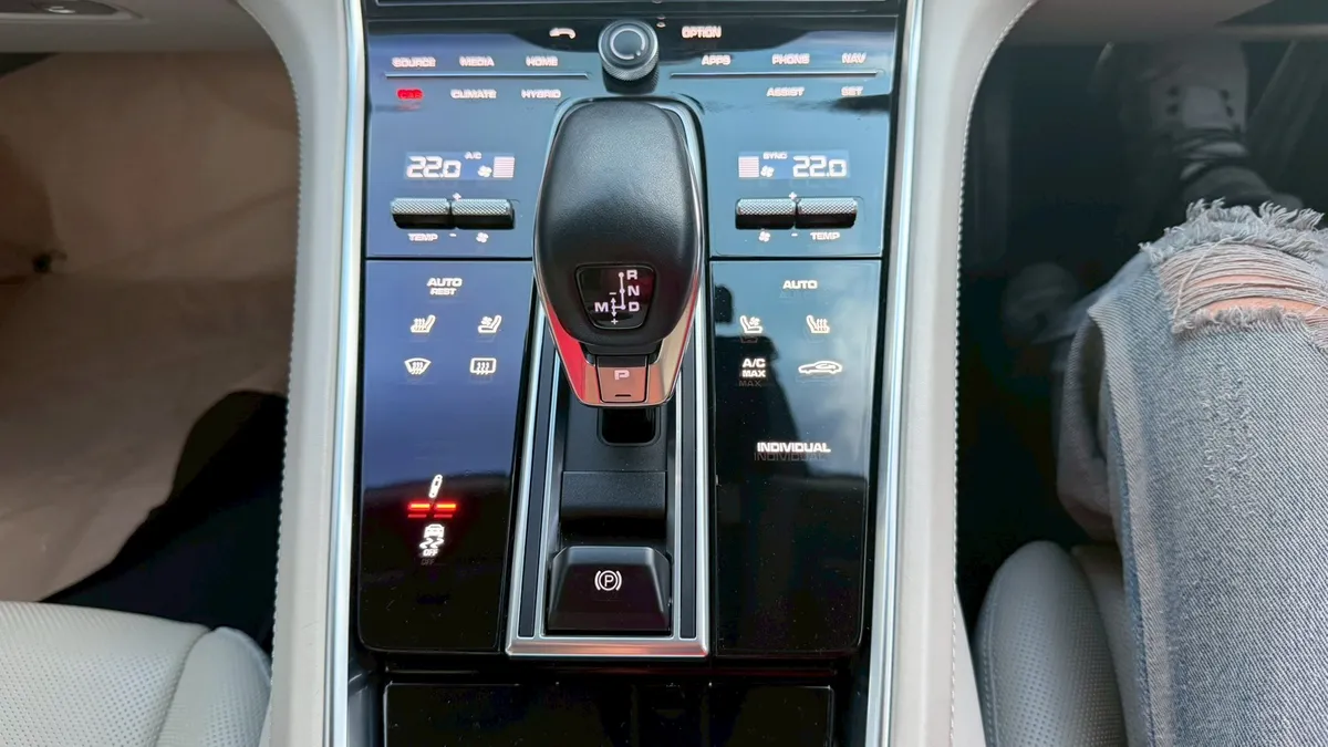 PORSCHE PANAMERA 3.0 4 E HYBRID 2018b