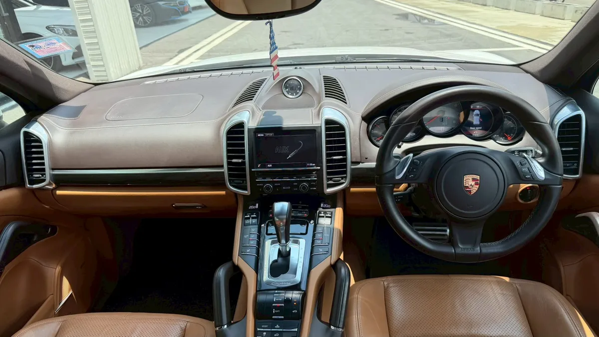 PORSCHE CAYENNE 3.0 HYBRID 2013b