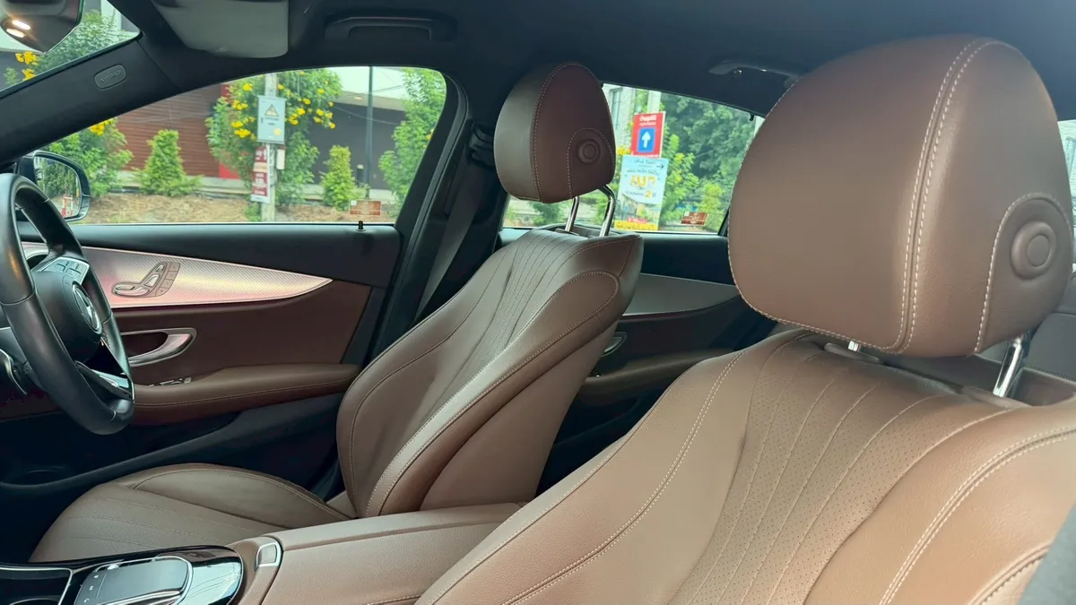 BENZ E300e 2.0b AVANTGARDE FACELIFT 2024