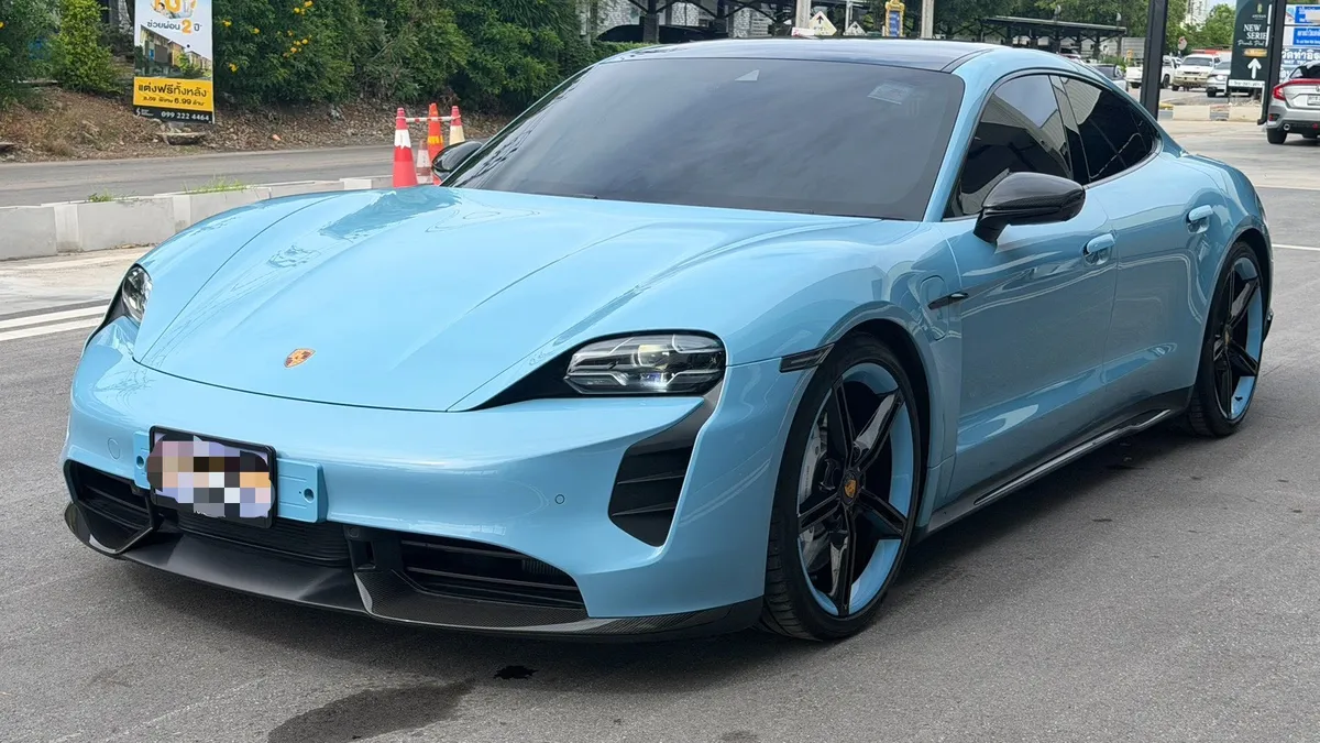PORSCHE TAYCAN EV 4S 2025