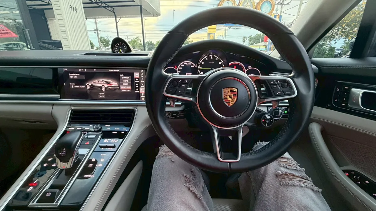 PORSCHE PANAMERA 3.0 4 E HYBRID 2018b