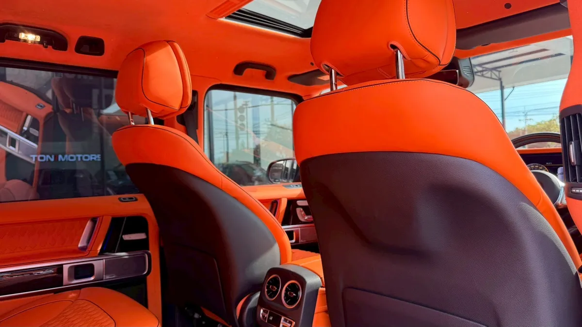 BENZ G400d 2025