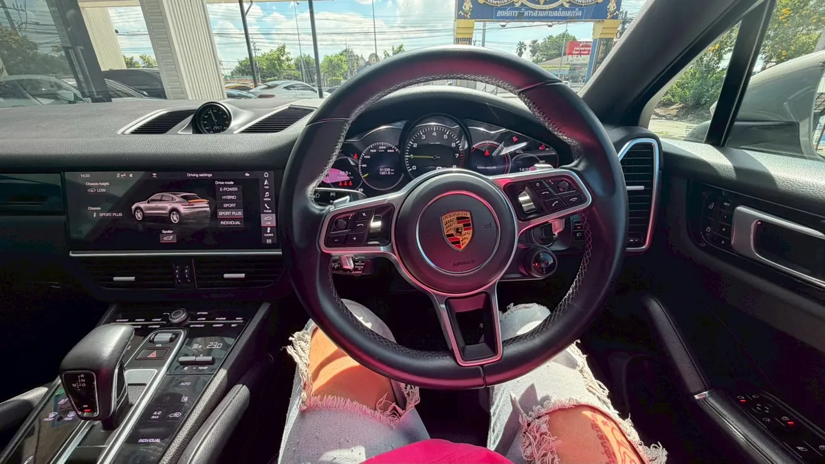 Porsche Cayenne Coupe 2021