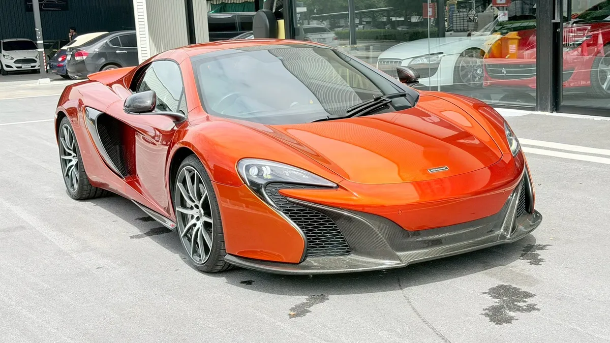 Mclaren 650S SPIDER CONVERTIBLE 2015