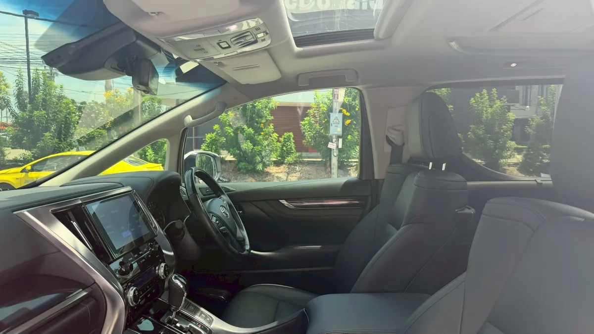 TOYOTA ALPHARD 2.5 SC PACKAGE 2023a
