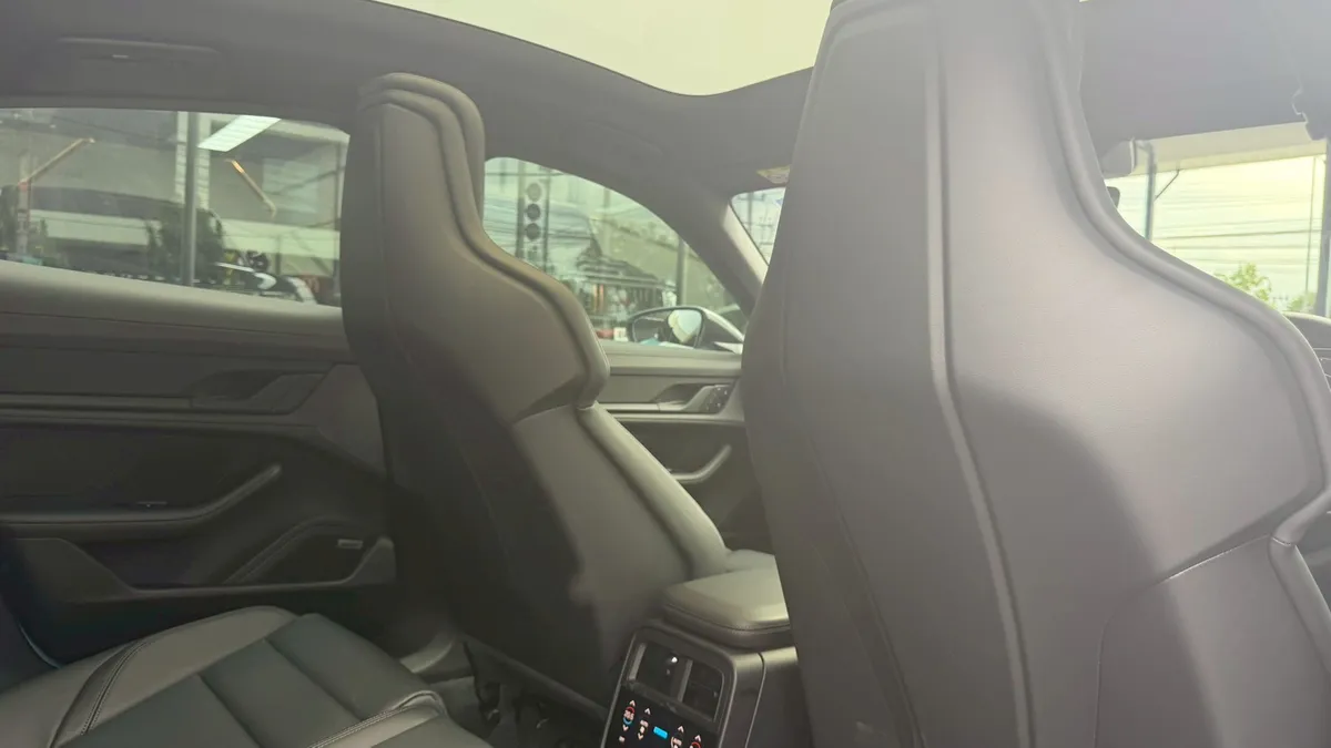PORSCHE TAYCAN EV 4S 2025