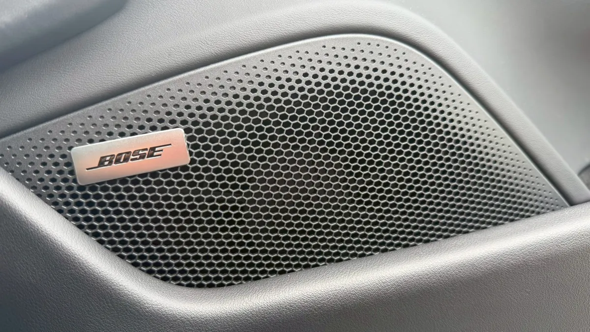 PORSCHE TAYCAN EV 4S 2025