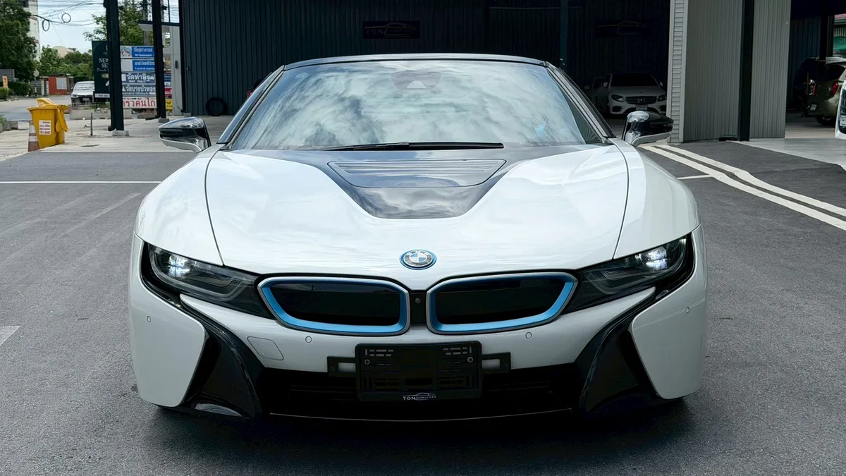 BMW i8 ROADSTER 2021