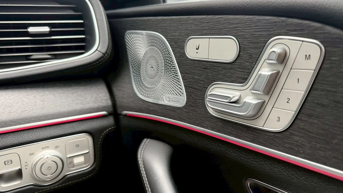 BENZ GLE 300d AMG Dynamic 2021a